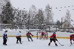 Традиционный турнир по хоккею с шайбой, посвященный памяти Дмитрия Фастунова и Сергея Краснова.