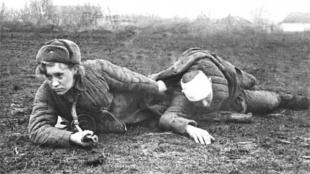 К 75-летию Победы в Великой Отечественной войне: Сто раненых спасли они и вынесли с поля боя 