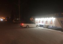В Горно-Алтайске, во время дистанционного запуска двигателя, произошло самопроизвольное движение автомобиля